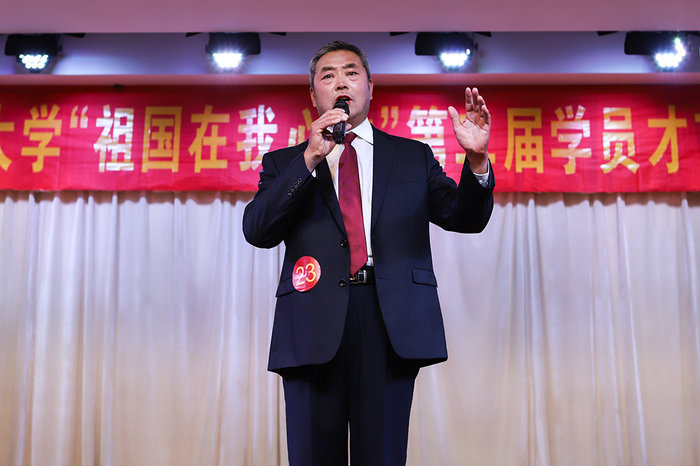 23-陈立忠:男声独唱《咱老百姓》.jpg 23-陈立忠:男声独唱《咱老百姓》.jpg